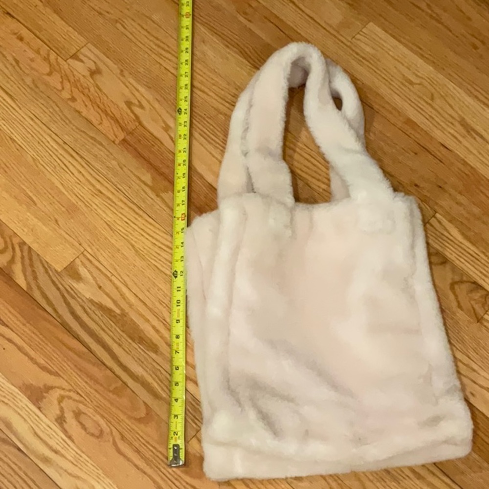 Shearling Tote - Picture 6 of 7
